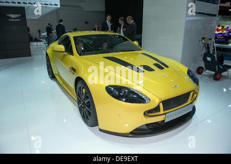 FRANKFURT, GERMANY - SEPTEMBER 11: Frankfurt Internationale Automobil-Ausstellung (IAA) 2013. Aston Martin V12 Vantage S - Europapremiere Stockfoto