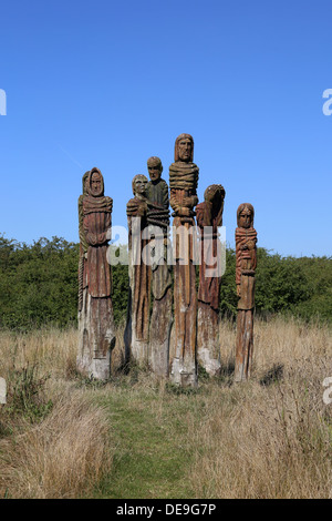 Geschnitzte Skulptur von Wat Tyler und seine Anhänger von Robert Koenig im Wat Tyler Country Park in Pitsea, in der Nähe von Basildon, Essex Stockfoto