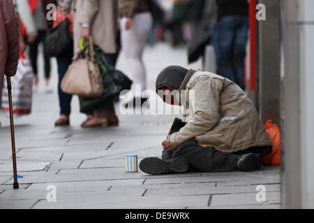 Buchanan Street, Glasgow, Schottland. . 14. September 2013. Sehr geschäftigen Stadtzentrum Einkaufen vor den Stürmen des Sonntags. Bildnachweis: Paul Stewart/Alamy Live-Nachrichten Stockfoto