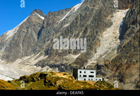 Berghaus Anenhuette Berghütte, Lötschental Valley, Wallis, Schweiz, Europa Stockfoto