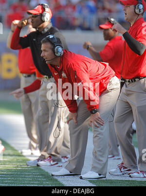 14. September 2013 - Berkeley, CA, USA - 14. September 2013 - Berkeley CA, USA - Ohio State Head Coach Urban Meyer während der NCAA Football-Spiel zwischen Ohio State Buckeyes und California Golden Bears am Memorial Stadion Berkeley Calif Stockfoto