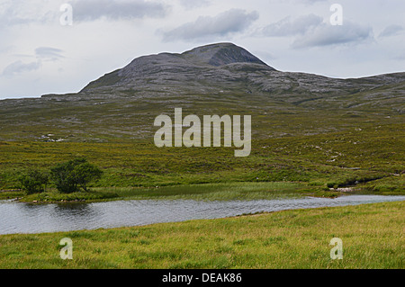 Die schottischen Berg Canisp (ein Corbett) aus dem Osten über Loch Awe gesehen. Stockfoto