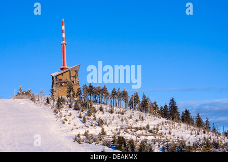 Fernmeldeturm am Berg Lysa Hora, Beskiden, geschützte Landschaft Bereich, Nordmähren, Tschechische Republik, Europa Stockfoto