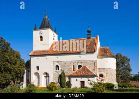 Kirche St. Peter und Paul, geschützte Denkmal, Niklasdorf, Znojmo Bezirk, Südmähren, Tschechische Republik, Europa Stockfoto