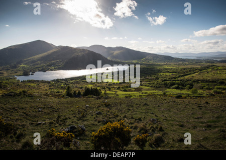 Hügeln und Seen Gebiet am Healy Pass, Lackabane und Glanmore Lake, County Cork, Republik Irland, Europa Stockfoto