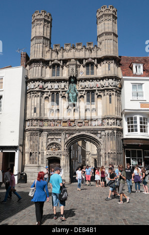 Der Christchurch Tor Eingang zur Kathedrale von Canterbury, Canterbury, Kent, UK. Stockfoto