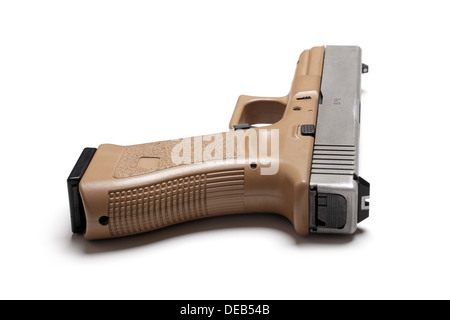 Glock 17 Semi Auto 9mm Tan Farbe Pistole isoliert auf einem weißen Hintergrund, Studio gedreht Stockfoto