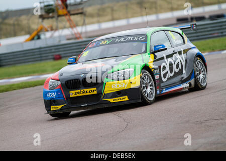 Rockingham, UK. 15. September 2013. BTCC Renntag in Rockingham in UK Credit: Steven Reh/Alamy Live News Stockfoto