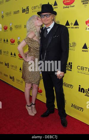 Los Angeles, Kalifornien, USA. 15. September 2013. Matt Sorum, Adriane 'Ace' Harper besuchen Adopt der Kunst-Gala im Ray Dolby Ballroom, Loews Hollywood Hotel am 15. September 2013 in Los Angeles, Kalifornien. USA. © TLeopold/Globe Photos/ZUMAPRESS.com/Alamy Live-Nachrichten Stockfoto