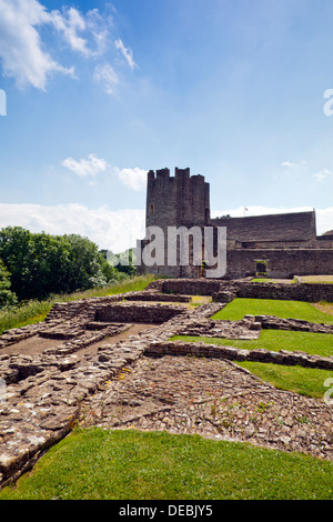 Die Süd-Ost-Turm und Reste der Ostflügel an Farleigh Hungerford Castle, nr Bath, Somerset, England, UK Stockfoto