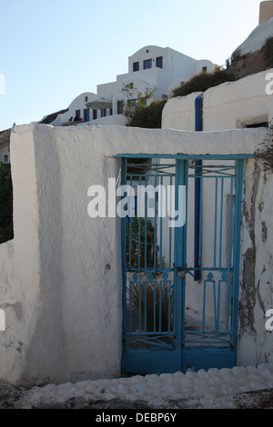 Eingang eines Hauses in Oia auf Santorin (Griechenland) Stockfoto