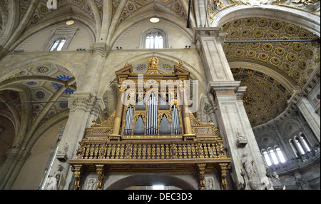 Interieur, Orgel der Kathedrale von Como, Kathedrale von Santa Maria Maggiore, Comer See, Lombardei, Italien Stockfoto