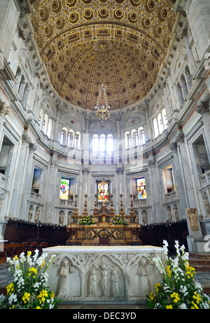 Interieur, Chor und Altar der Comer Dom, Kathedrale von Santa Maria Maggiore, Comer See, Lombardei, Italien Stockfoto