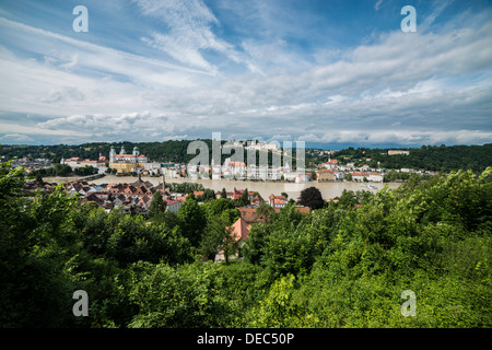 Blick über das historische Zentrum, Inn Fluss bei Hochwasser, Passau, untere Bayern, Bayern, Deutschland Stockfoto