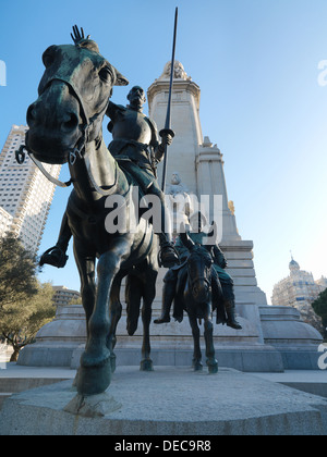 Madrid, Spanien, das Cervantes-Denkmal in der Plaza de Espana Stockfoto