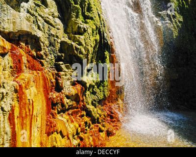 Cascada de Los Colores im Caldera de Taburiente National Park auf La Palma, Kanarische Inseln, Spanien Stockfoto