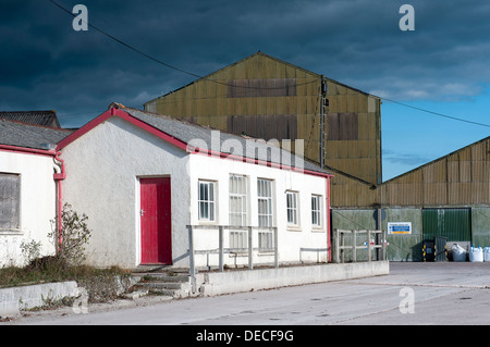 Sibelco, aufgegeben, Winkel, Architektur, Hintergrund, abstrakt, schlecht, schwarz, Ziegel, hell, Gebäude, gruselig, Tag, tot, Tod, emp Stockfoto