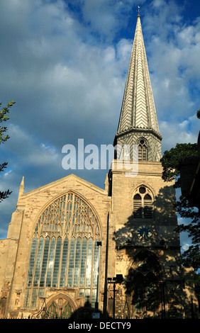 Kings Lynn, St.-Nikolaus Kapelle, Turm und Spire Norfolk, England, UK Englisch Kapellen, Kirchen, Kirche Turmspitzen, Westfenster Stockfoto