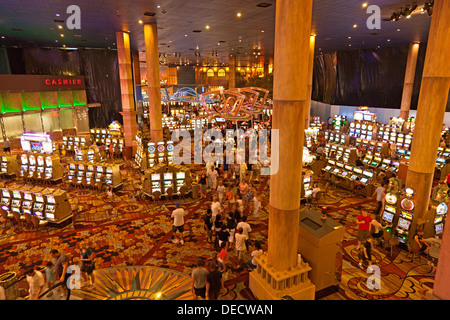 Innen New York-New York Hotel & Casino, Las Vegas, Nevada, USA in der Abenddämmerung. JMH5415 Stockfoto