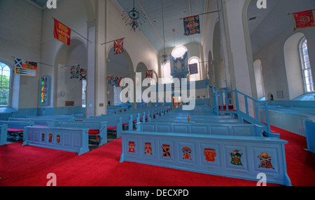 Canongate Kirk Kirche Edinburgh Royal Mile, Schottland, UK Innenraum Panorama Blick zum Eingang Stockfoto