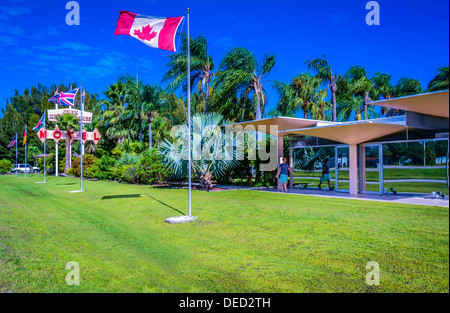 Historische Mitte des Jahrhunderts Motel entworfen von Victor A. Lundy, Warm Mineral Springs, FL Stockfoto