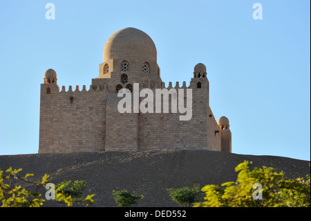 Mausoleum des Aga Khan mit Blick auf Fluss Nil bei Assuan, Oberägypten Stockfoto