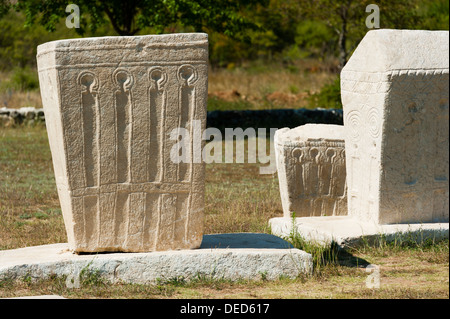"Stecak" Nekropole von Radimlja, befindet sich in der Nähe von Stolac, Bosnien-Herzegowina, Europa. Stockfoto
