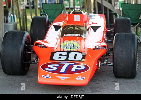 Chichester, UK. 15. September 2013. Goodwood Revival 2013 bei The Goodwood Motor Circuit - Foto zeigt eine 1968 Lotus 56 "STP Special" © Oliver Dixon/Alamy Live-Nachrichten Stockfoto