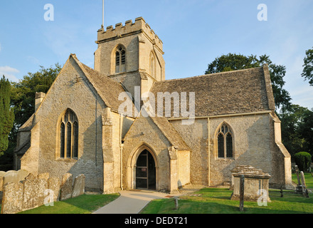 Kirche St. Kenelm Minster Lovell, Oxfordshire Stockfoto