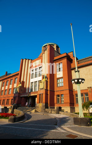 Muzeum Vychodnich Cech Museumsgebäude (1908) von Jan Kotera Hradec Kralove Stadt östlichen Böhmen Tschechien Mitteleuropa Stockfoto