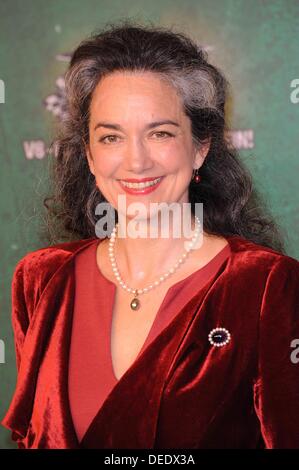 München, Deutschland. 16. September 2013. Irina Wanka Schauspielerin bei der Filmpremiere "V8 - Du Willst der Beste Sein" im Mathäser Filmpalast am 15. September 2013 in München/Picture Alliance © Dpa picture-Alliance/Alamy Live News Stockfoto