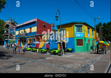 Bunte Häuser im Stadtteil La Boca in Buenos Aires, Argentinien, Südamerika Stockfoto