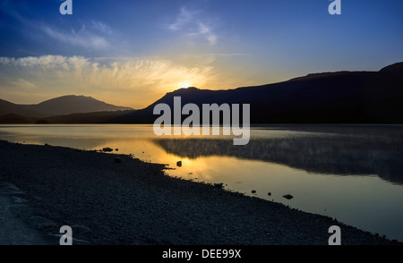 Dämmerung im englischen Lake District am Derwentwater Stockfoto