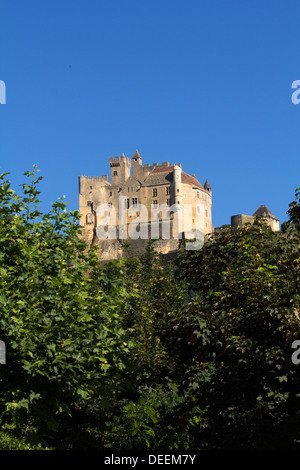 Hateaux Beynac. Ein Blick von Le Capeyrou Campingplatz am Fluss Dordogne Stockfoto