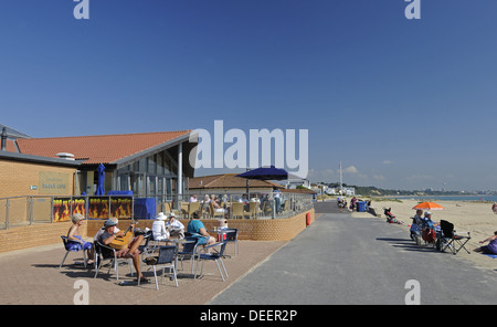 Am Strand Café und Promenade Sandbanks Beach Poole Dorset-England Stockfoto
