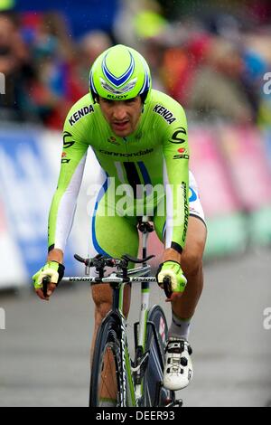 Knowsley, Vereinigtes Königreich. 17. September 2013. Nicolo Martinello während der 10 Meile Zeit Erprobungsphase 3 der Tour of Britain beginnend und endend in Knowsley Safari Park. Bildnachweis: Action Plus Sport Bilder/Alamy Live News Stockfoto