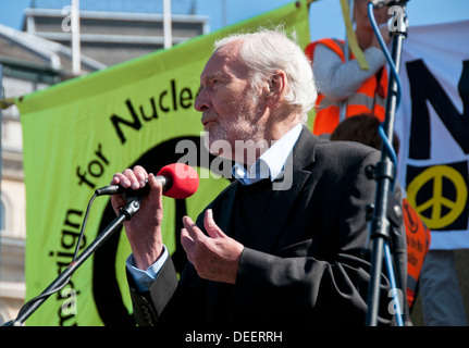Porträt von Tony Benn im Ruhestand labour-Politikerin bei Santi-Krieg syrischen Protest 2013 Stockfoto