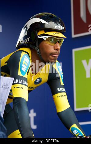 Knowsley, Vereinigtes Königreich. 17. September 2013. Meron Russom während der 10 Meile Zeit Erprobungsphase 3 der Tour of Britain beginnend und endend in Knowsley Safari Park. Bildnachweis: Action Plus Sport Bilder/Alamy Live News Stockfoto