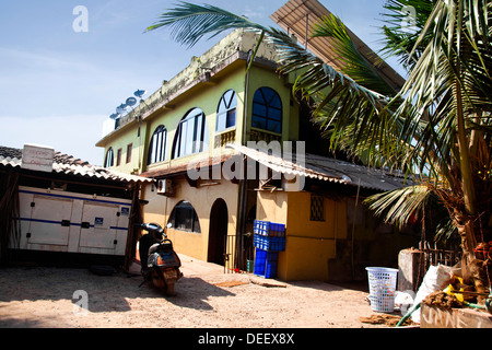 Fassade eines Restaurants, Janet und John's, Goenkar Vaddo, Mitte Anjuna Beach, Anjuna, Bardez, Nord-Goa, Goa, Indien Stockfoto