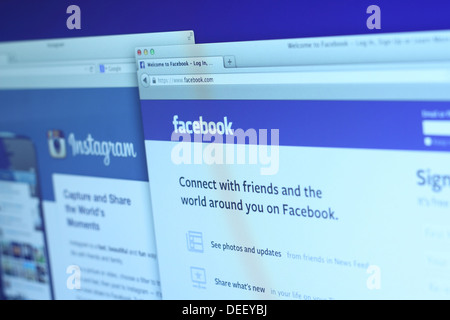 Foto von Facebook und Instagram Homepage auf einem Bildschirm. Facebook und Instagram sind die bekannten social-Media-Netzwerk auf die Stockfoto