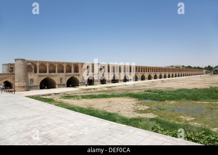 Siosepol oder Siose Brücke, Isfahan, Iran Stockfoto