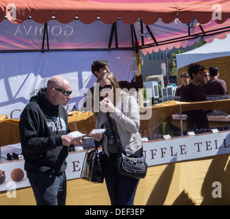 Godiva Pralinen Pop-up-Förderung ist im angesagten Meatpacking District in New York gesehen. Stockfoto