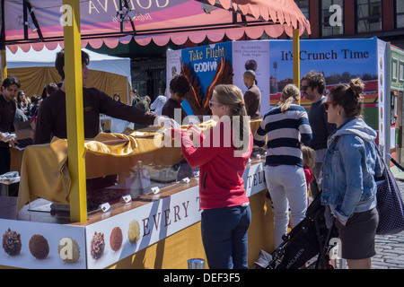 Godiva Pralinen Pop-up-Förderung ist im angesagten Meatpacking District in New York gesehen. Stockfoto