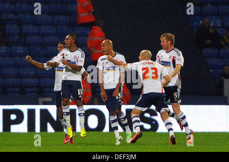 Bolton, UK. 17. September 2013. Rob Hall of Bolton Wanderers feiert sein Tor das Meisterschaftsspiel zwischen Bolton Wanderers und Derby County aus dem Reebok Stadium. Bildnachweis: Action Plus Sport Bilder/Alamy Live News Stockfoto