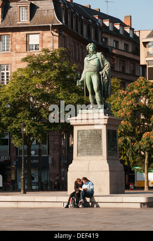 Elk213-1021v Frankreich, Elsass, Straßburg, Place Kleber mit Statue von Jean-Baptiste Kléber Stockfoto