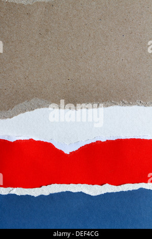 Nahaufnahme der verschiedenen Stücke zerrissenes Papier Stockfoto