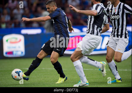 Mauro Icardi (Inter), 14. September 2013 - Fußball / Fußball: Mauro Icardi von Inter erzielt das erste Tor während das italienische "Serie A" Spiel zwischen Inter Mailand 1: 1 Juventus im Stadio Giuseppe Meazza in Mailand, Italien. (Foto von Maurizio Borsari/AFLO) Stockfoto