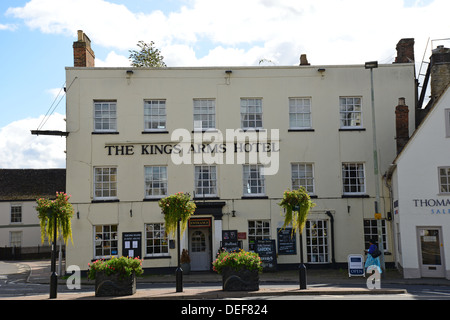 Das Kings Arms Hotel, Marktplatz, Bicester, Oxfordshire, England, Vereinigtes Königreich Stockfoto