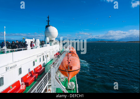 Kreuzfahrtschiff in der Beagle-Kanal, Ushuaia, Feuerland, Argentinien, Südamerika Stockfoto