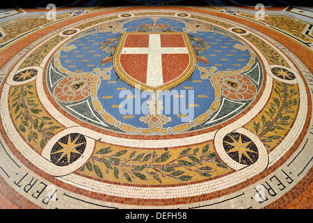 Marmor Mosaik, Wappen von Mailand, Luxus Einkaufspassage Galleria Vittorio Emanuele II, Mailand, Lombardei, Italien Stockfoto